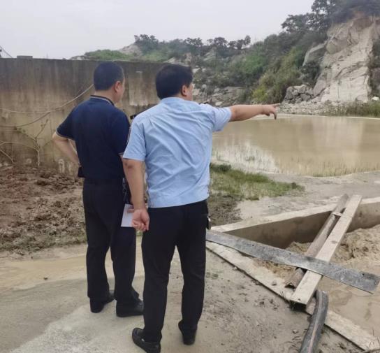 全面排查生態(tài)環(huán)境突出問(wèn)題，確保問(wèn)題整改落到實(shí)處