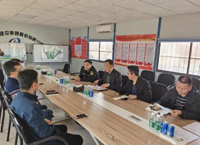 株洲市生態(tài)環(huán)境事務(wù)中心主任尹衛東率領(lǐng)職能部門(mén)