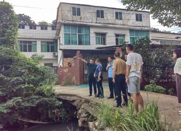 荷塘區王昆副區長(cháng)督導水環(huán)境突出問(wèn)題整改